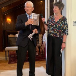 Redacteur Jan Henneman en uitgever Susan van Oostveen Redacteur Jan Henneman en uitgever Susan van Oostveen