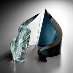 Štěpánka Fejfarová, In een mal gesmolten en geslepen glas, 2014, foto copyright SUPŠS Štěpánka Fejfarová, In een mal gesmolten en geslepen glas, 2014, foto copyright SUPŠS