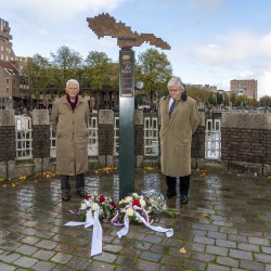Founding Fathers Masaryk Monument: Jan Henneman en Pieter Goedhart