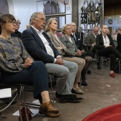 Geheel links: ontwerper Sonja de Boer Geheel links: ontwerper Sonja de Boer