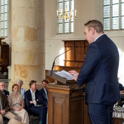 Voorzitter van de Stichting Comenius Museum dr. John Exalto Voorzitter van de Stichting Comenius Museum dr. John Exalto