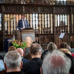 De laureaat van de Comeniusprijs 2024 is prof. dr. Kim Putters. De laureaat van de Comeniusprijs 2024 is prof. dr. Kim Putters.