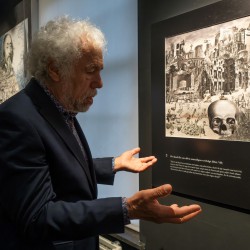 Miroslav Huptych legt uit Miroslav Huptych legt uit