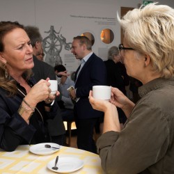 Saskia Simons & Ine van der Horn Saskia Simons & Ine van der Horn