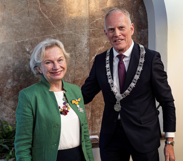 Koninklijke onderscheiding voor Helena Verhoef Koninklijke onderscheiding voor Helena Verhoef