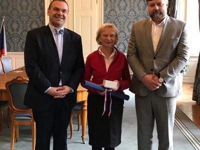 Tsjechische onderscheiding voor Helena Verhoef Tsjechische onderscheiding voor Helena Verhoef
